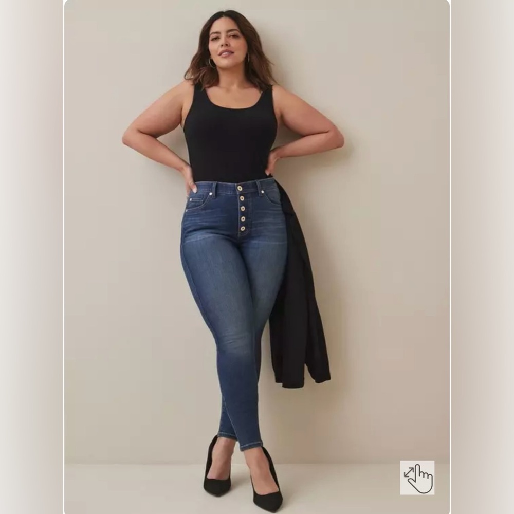 COPY - Torrid Bombshell Skinny Premium Stretch Button Up Jeans. - Picture 4 of 10